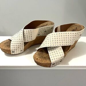 🌻LUCKY BRAND Beige Studded Miller Stretch Cork Wedge Heel Slip-On Sandals-Size 8